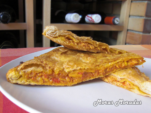 porción de empanada de atún porción de empanada de atún