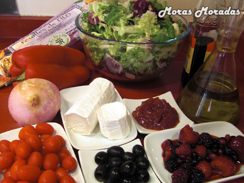 ingredientes para hacer la ensalada de saquitos de queso de cabra con vinagreta de frutos del bosque ingredientes para hacer la ensalada de saquitos de queso de cabra con vinagreta de frutos del bosque