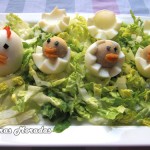 familia de pollitos y gallina hechos de huevo familia de pollitos y gallina hechos de huevo