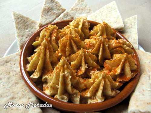hummus con pan de pita hummus con pan de pita