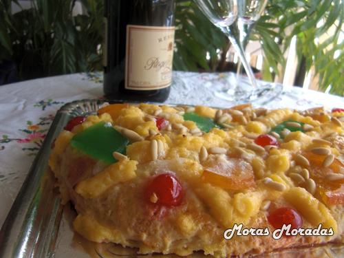 coca de San Juan con crema y frutas confitadas coca de San Juan con crema y frutas confitadas