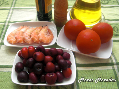 ingredientes para el gazpacho de cerezas ingredientes para el gazpacho de cerezas