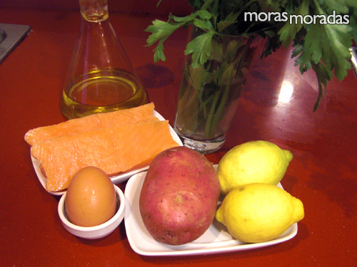 ingredientes para hacer croquetas de salmón
