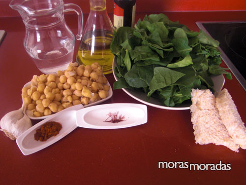ingredientes para hacer garbanzos con espinacas