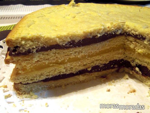 corte del pastel de galleta María