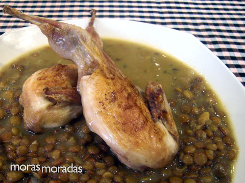 lentejas con codorniz