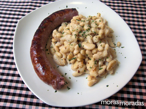 mongetes con butifarra