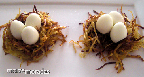nidos de patata con huevos de codorniz