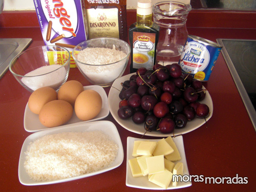 ingredientes para hacer la tarta de coco y cerezas ingredientes para hacer la tarta de coco y cerezas