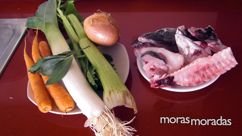 ingredientes para hacer un fumet o caldo de pescado ingredientes para hacer un fumet o caldo de pescado