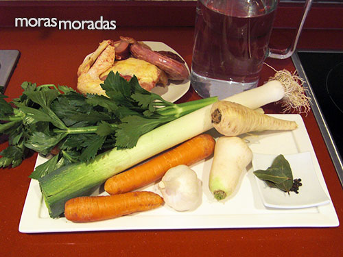 ingredientes para hacer caldo de pollo ingredientes para hacer caldo de pollo